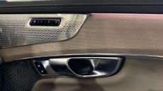 Volvo XC90 2.0 B5P Ultra Bright 5dr AWD Geartronic Petrol Estate